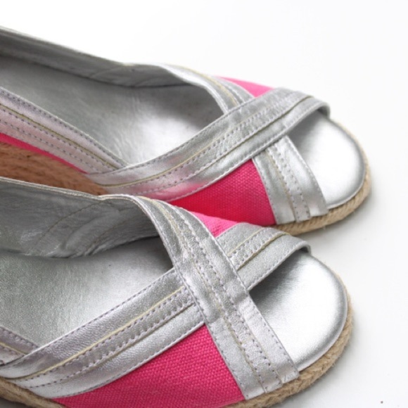 Lilly Pulitzer peep toe wedges - Picture 3 of 13